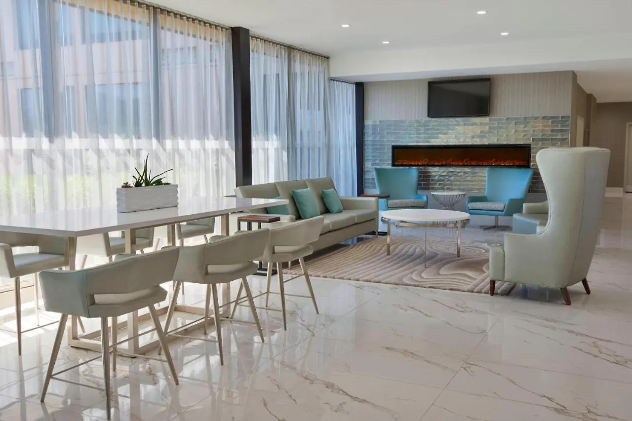 Four Points By Sheraton Toronto Airport Mississauga