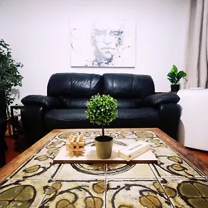 plush-2-bedroom-unit-5min-downtown-off-wellington.hotels-in-montreal.org/