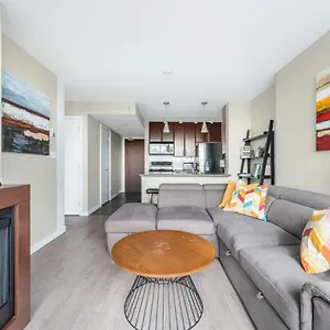 explore-vancouver-downtown-from-luxury-1-bed-bath.vancouver-hotels-bc.net/