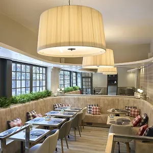 Hotel Catalonia Castellnou ***
