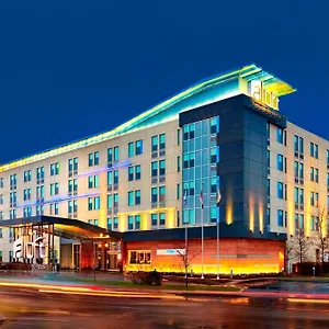 Aloft Montreal Airport 3*, Dorval Canadá